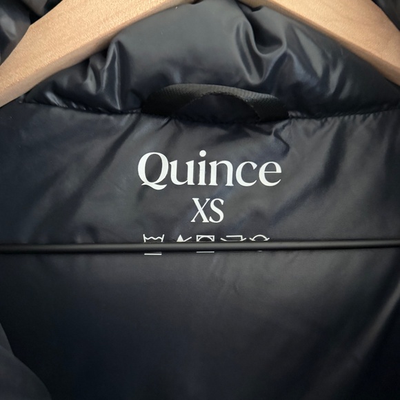 Quince - Responsible Down Long Puffer Jacket Size XS Shiny Black - Picture 3 of 4